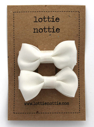 Lottie Nottie Solid Bow Hair Clips-white